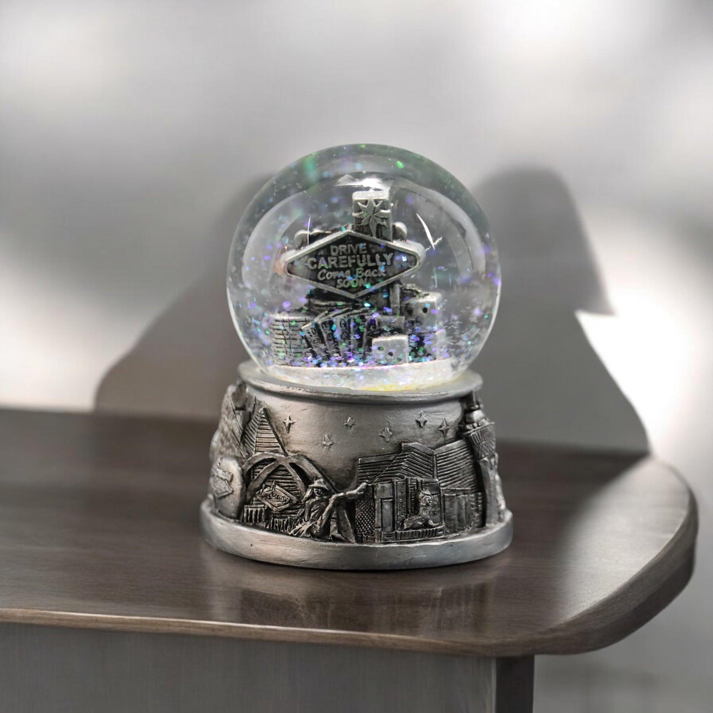 Las Vegas skyline snow globe in silver. 65mm